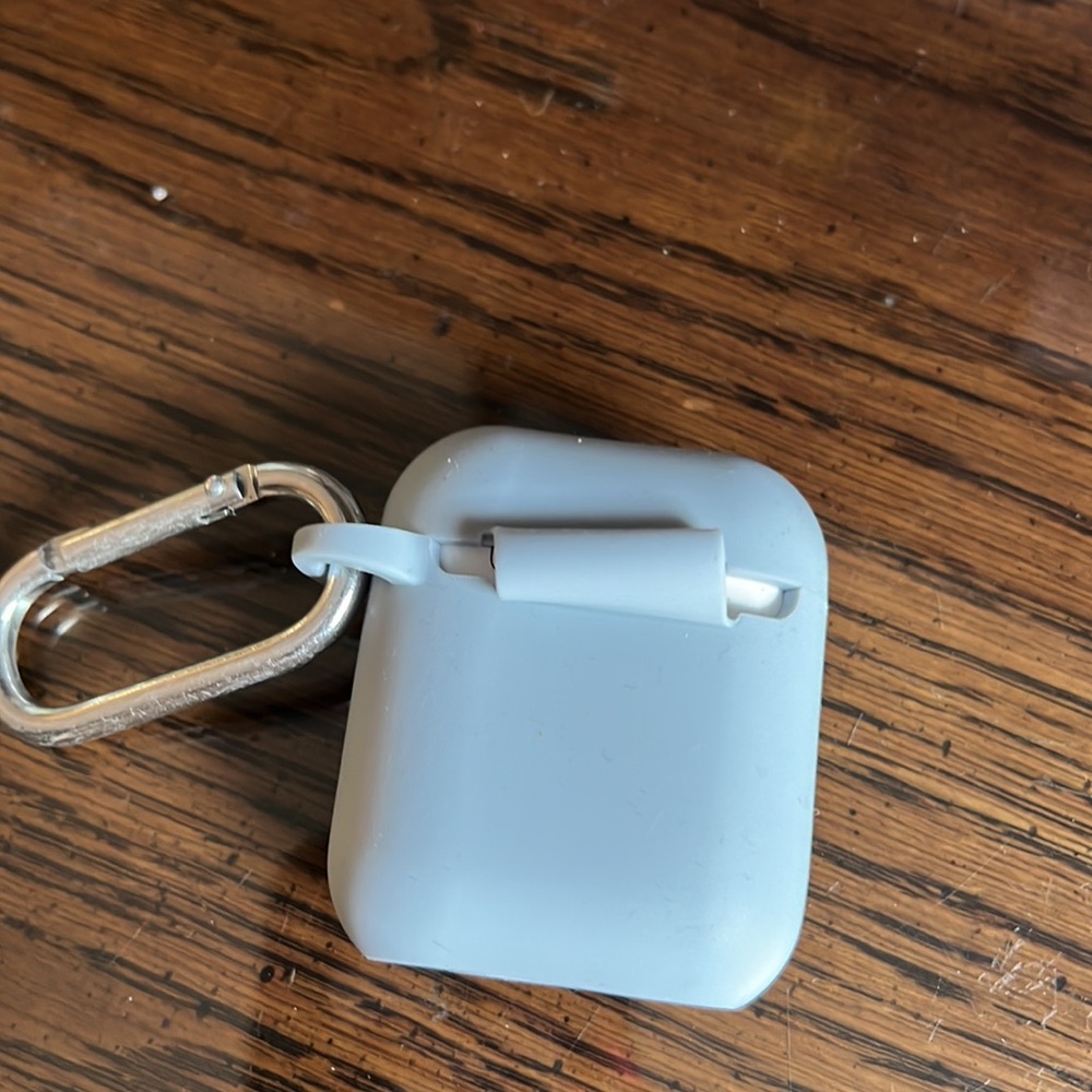 Apple AirPods - Picture 6 of 8